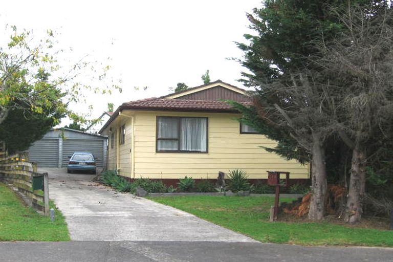 Photo of property in 10 Urban Grove, Ranui, Auckland, 0612