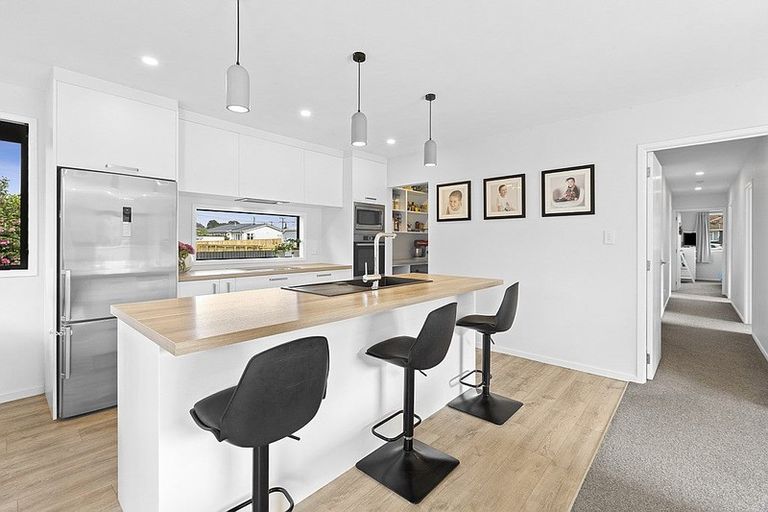 Photo of property in 369 Carrington Street, Upper Vogeltown, New Plymouth, 4310