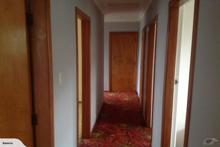 Photo of property in 9 Ross Street, Levin, 5510