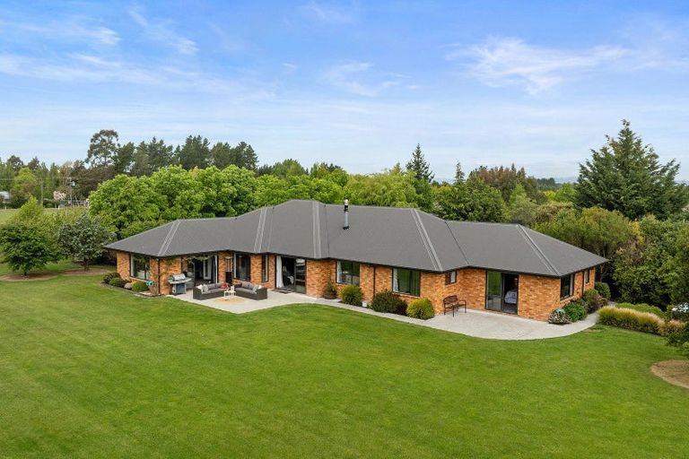 Photo of property in 39 Loburn Whiterock Road, Loburn, Rangiora, 7472