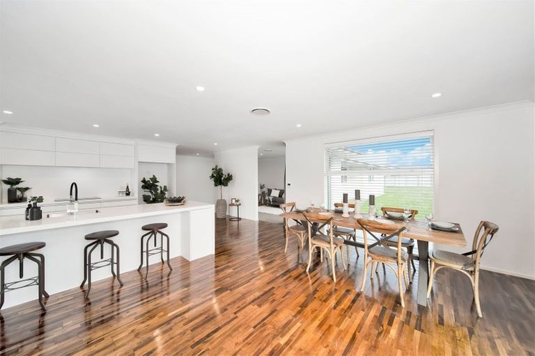 Photo of property in 30 Mercade Close, Stratford, 4332