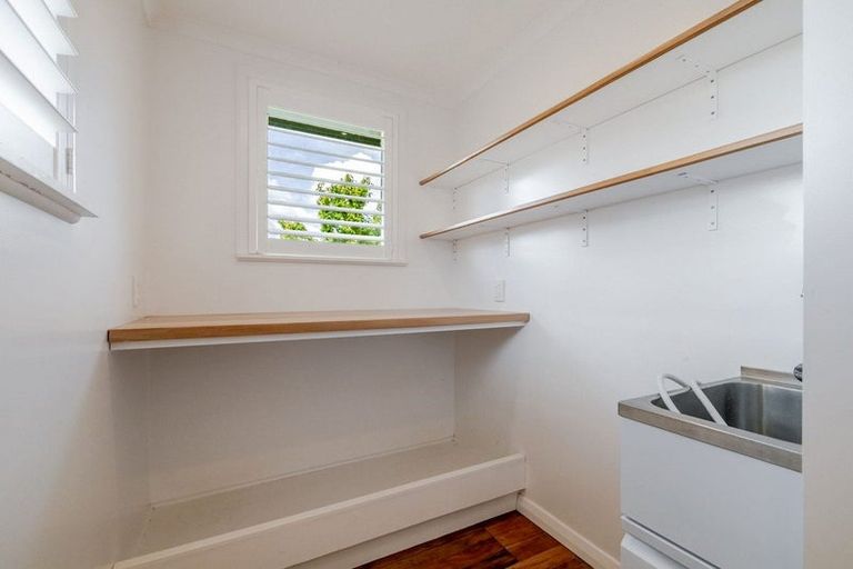 Photo of property in 23 Tilbury Avenue, Hokowhitu, Palmerston North, 4410