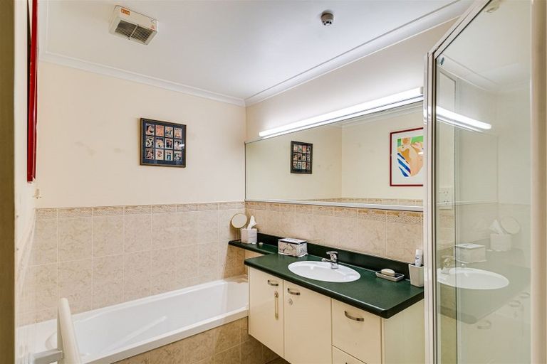 Photo of property in 1/26 West Quay, Ahuriri, Napier, 4110