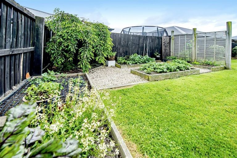 Photo of property in 47 Overbury Crescent, Rolleston, 7614