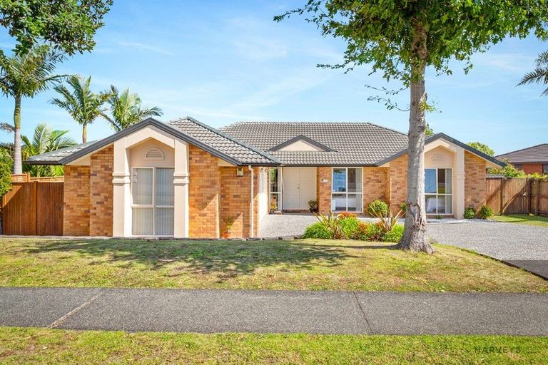 Photo of property in 185 Sturges Road, Henderson, Auckland, 0612