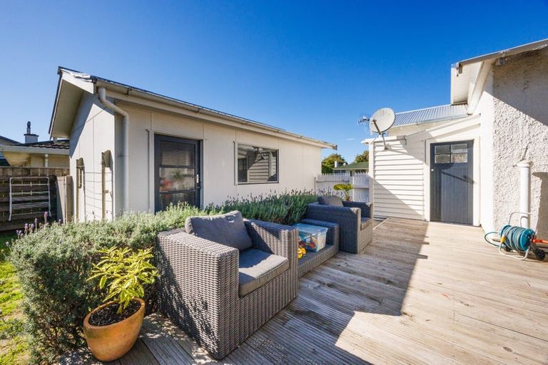 Photo of property in 3 Saint Johns Avenue, Palmerston North, 4414