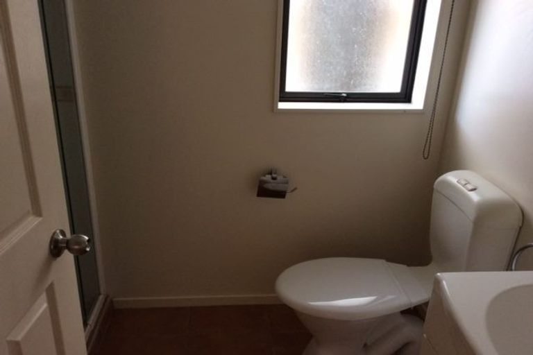 Photo of property in 3b Charlenne Close, Ranui, Auckland, 0612