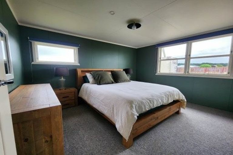 Photo of property in 1941 Parewanui Road, Parewanui, Bulls, 4894