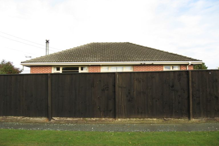 Photo of property in 3 Fenchurch Street, Northcote, Christchurch, 8052