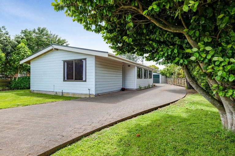 Photo of property in 242 Waihi Road, Hawera, 4610