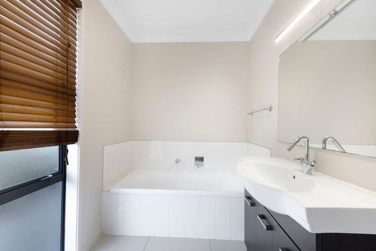 Photo of property in 121e Mangati Road, Bell Block, New Plymouth, 4312