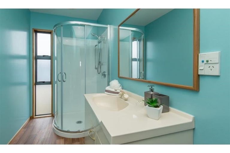 Photo of property in 2/96 Wainui Street, Riccarton, Christchurch, 8041