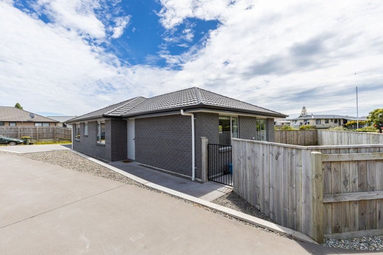 Photo of property in 36 Aratapu Street, Waitara, 4320
