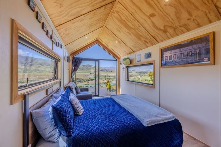 Photo of property in Luggate - Cromwell Road, Queensberry, Cromwell, 9383