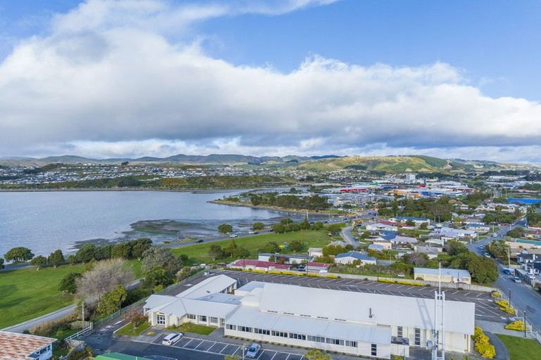 Photo of property in 58 Ngatitoa Street, Takapuwahia, Porirua, 5022