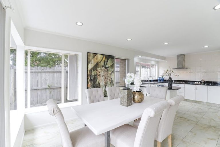 Photo of property in 5 Windsong Court, Northpark, Auckland, 2013