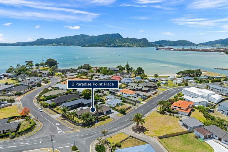 Photo of property in 2 Paradise Point Place, One Tree Point, 0118