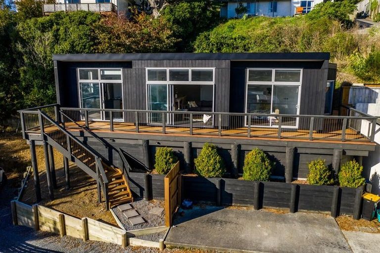 Photo of property in 40a Sheridan Terrace, Johnsonville, Wellington, 6037