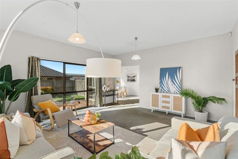 Photo of property in 90 Condell Avenue, Papanui, Christchurch, 8053