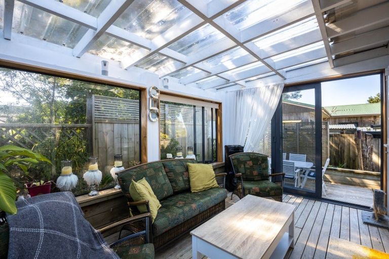 Photo of property in 475b Saint Aubyn Street, Moturoa, New Plymouth, 4310