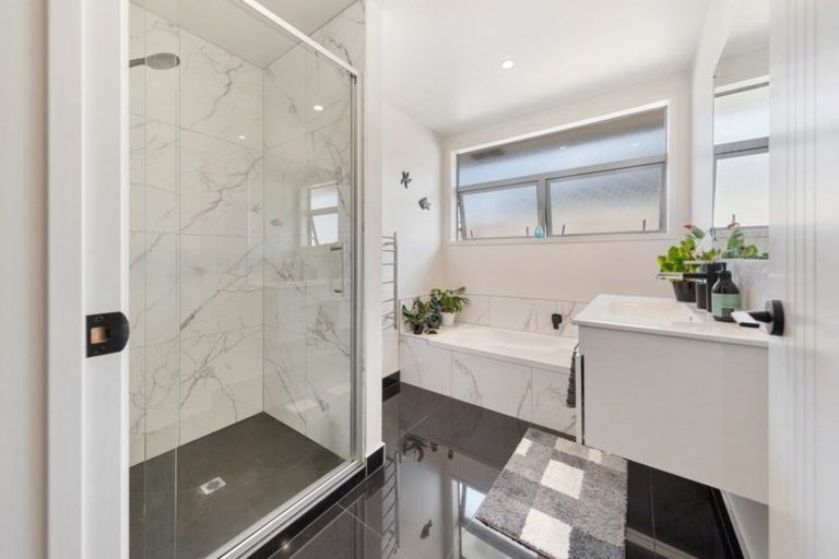 Photo of property in 4 Wingfield Road, Pokeno, 2402