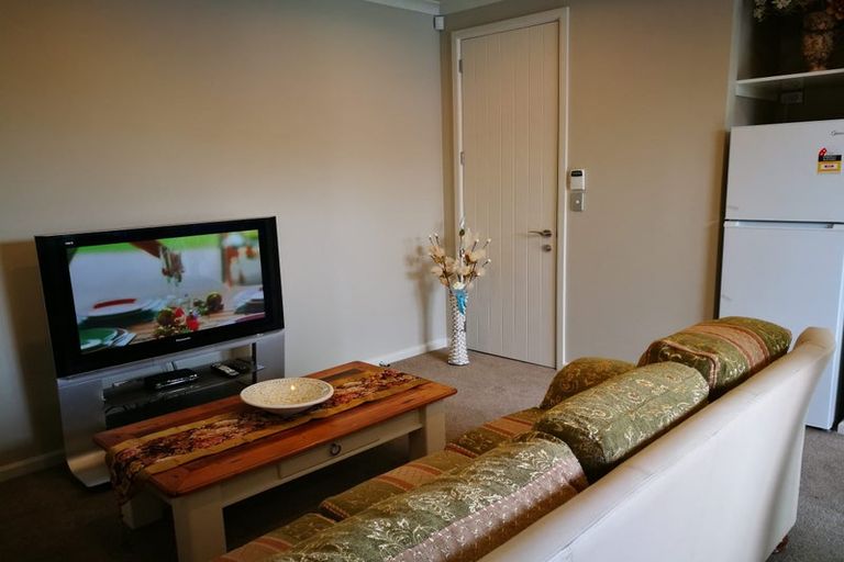 Photo of property in 2 Karaka Street, Takapuna, Auckland, 0622