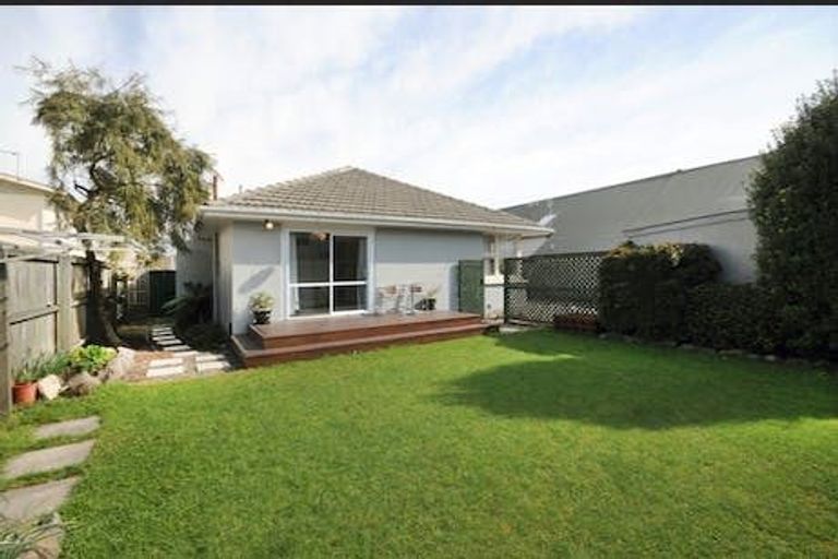 Photo of property in 3/30 Stoneyhurst Street, St Albans, Christchurch, 8014