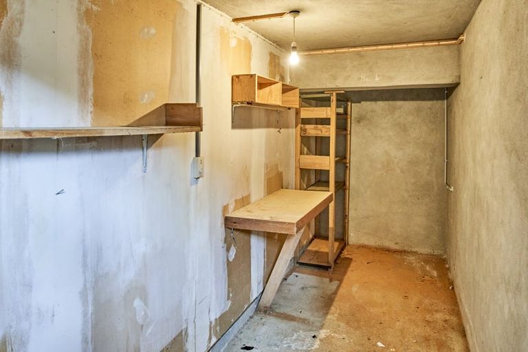 Photo of property in 229 Karori Road, Karori, Wellington, 6012