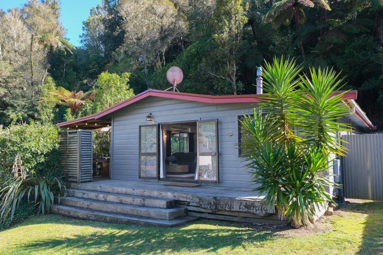 Photo of property in 41 Tombleson Road, Lake Rotoma, Rotorua, 3074