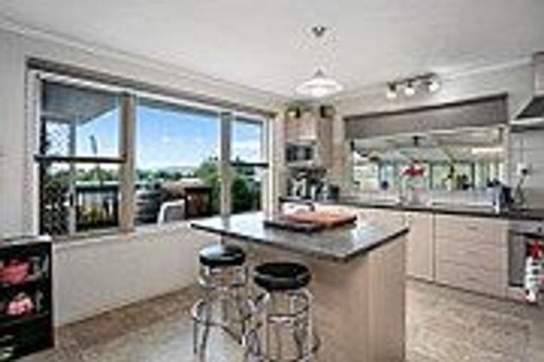 Photo of property in 15 Church Street, Tirau, 3410