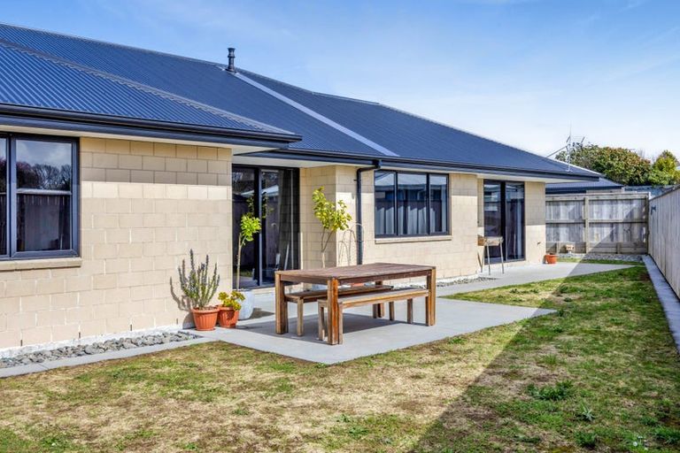 Photo of property in 48b Celia Street, Stratford, 4332