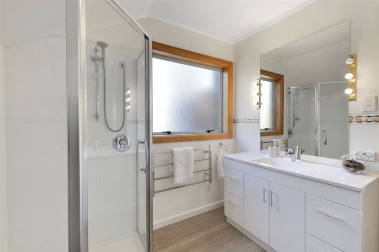 Photo of property in 12a Bannister Place, Ilam, Christchurch, 8053