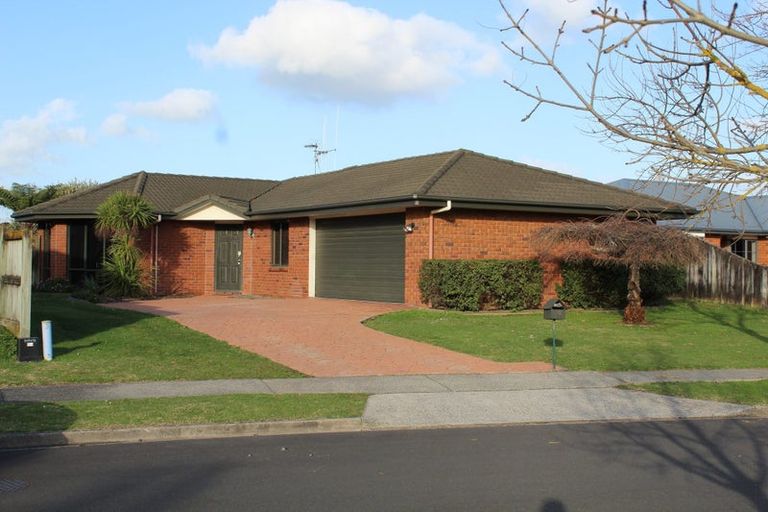 Photo of property in 12 Guildford Place, Rototuna North, Hamilton, 3210