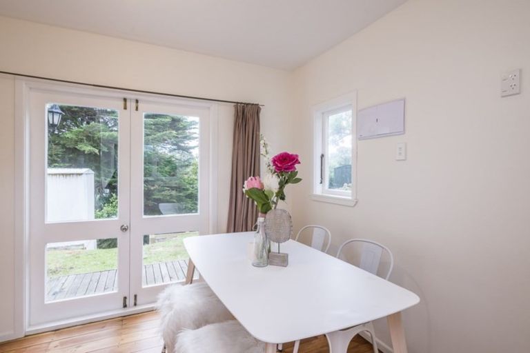 Photo of property in 51 Renown Road, Raumati South, Paraparaumu, 5032