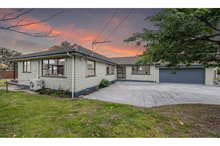 Photo of property in 906 Avonside Drive, Avondale, Christchurch, 8061