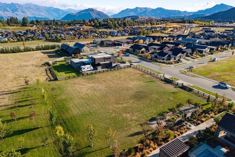 Photo of property in 12 Deans Drive, Wanaka, 9305