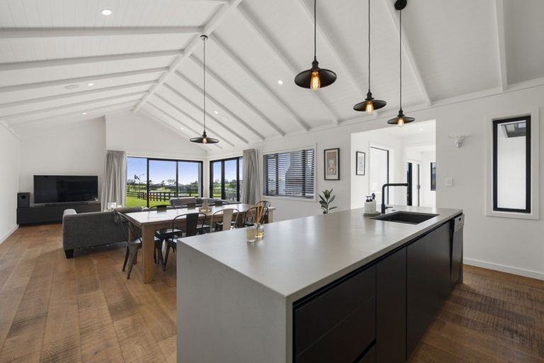 Photo of property in 6 Old Orchard Lane, Waiau Pa, Pukekohe, 2679