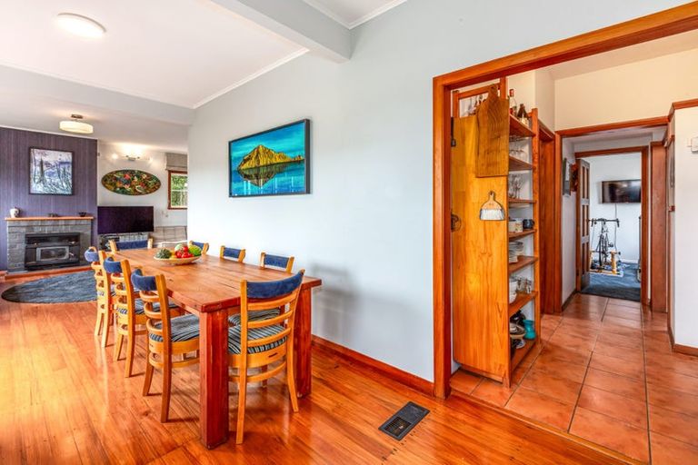 Photo of property in 7 Himalaya Crescent, Khandallah, Wellington, 6035