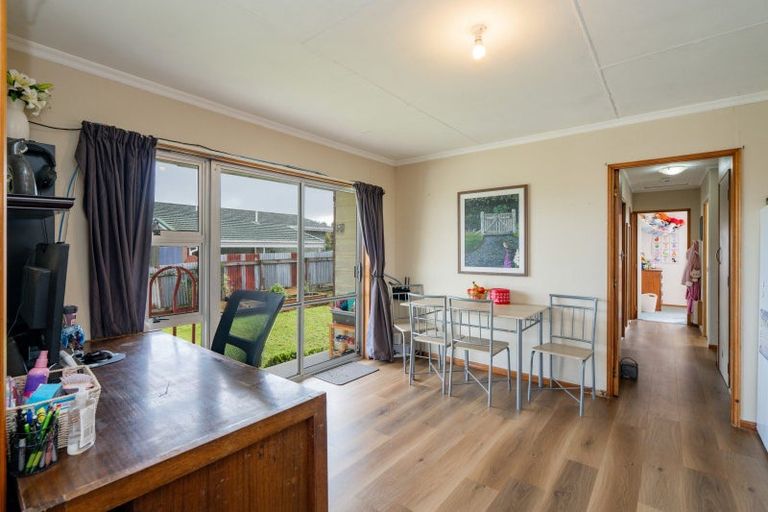Photo of property in 73 Dunbeath Crescent, Kew, Invercargill, 9812