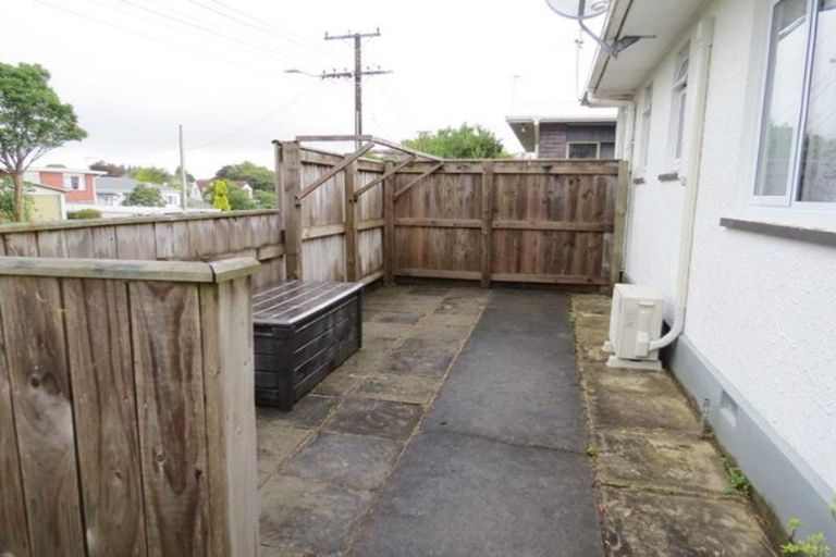 Photo of property in 11a Selwyn Street, Lower Vogeltown, New Plymouth, 4310