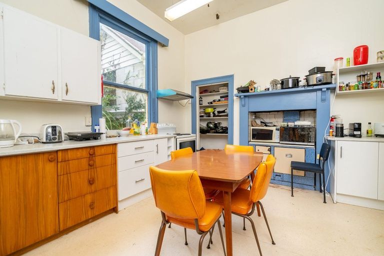 Photo of property in 152 London Street, Dunedin Central, Dunedin, 9016