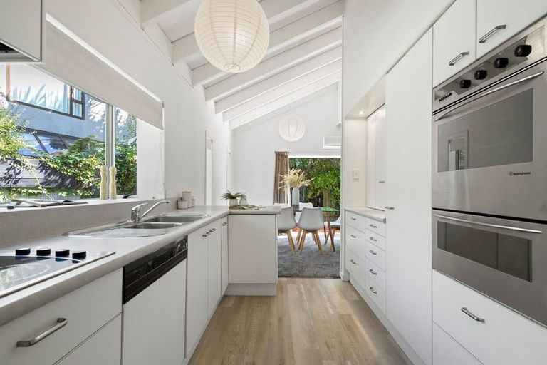 Photo of property in 10a Kaputone Place, Belfast, Christchurch, 8051