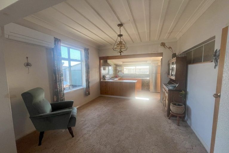 Photo of property in 5 Sanders Avenue, Westown, New Plymouth, 4310