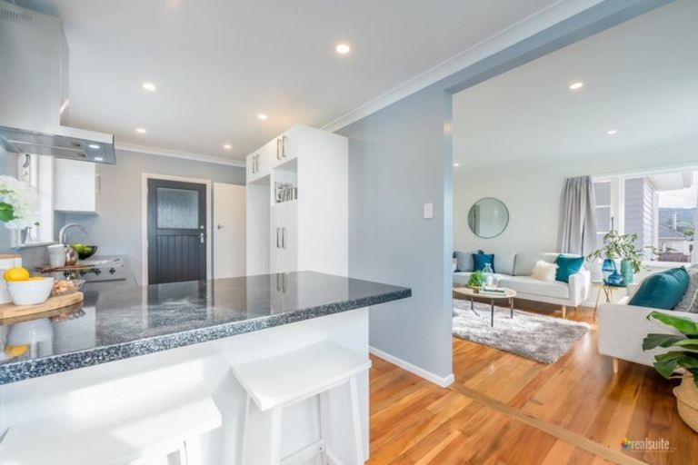 Photo of property in 10 Wise Street, Wainuiomata, Lower Hutt, 5014