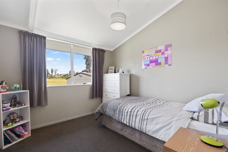 Photo of property in 27a Edgehill Place, Te Puke, 3119