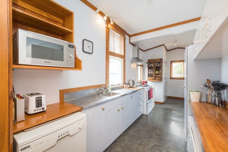 Photo of property in 39 Manson Street, Terrace End, Palmerston North, 4410