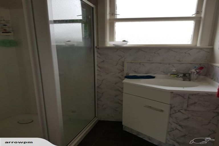 Photo of property in 18 Normandy Place, Henderson, Auckland, 0610