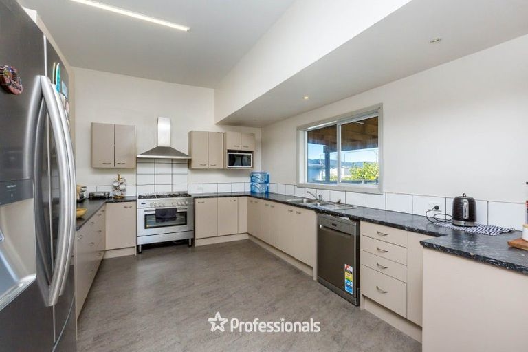 Photo of property in 24 Bouverie Street, Petone, Lower Hutt, 5012