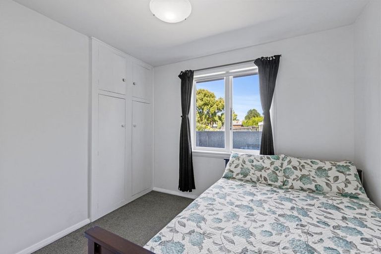Photo of property in 66 Winters Road, Redwood, Christchurch, 8051