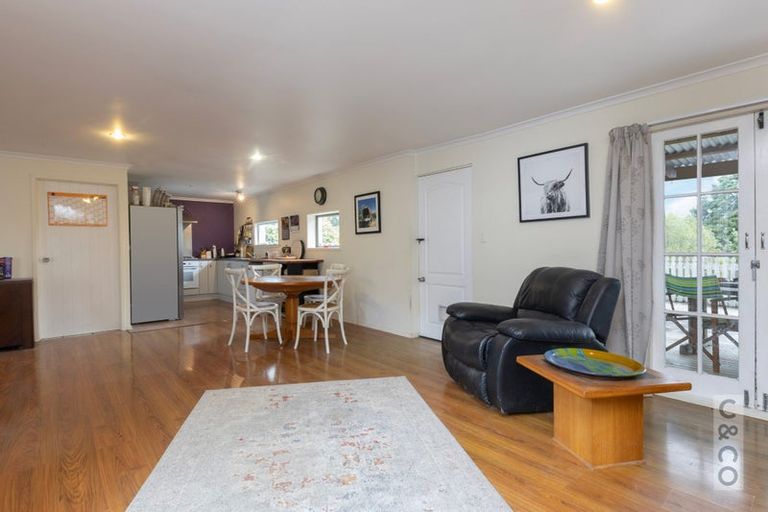 Photo of property in 25 School Road, Waimauku, 0881